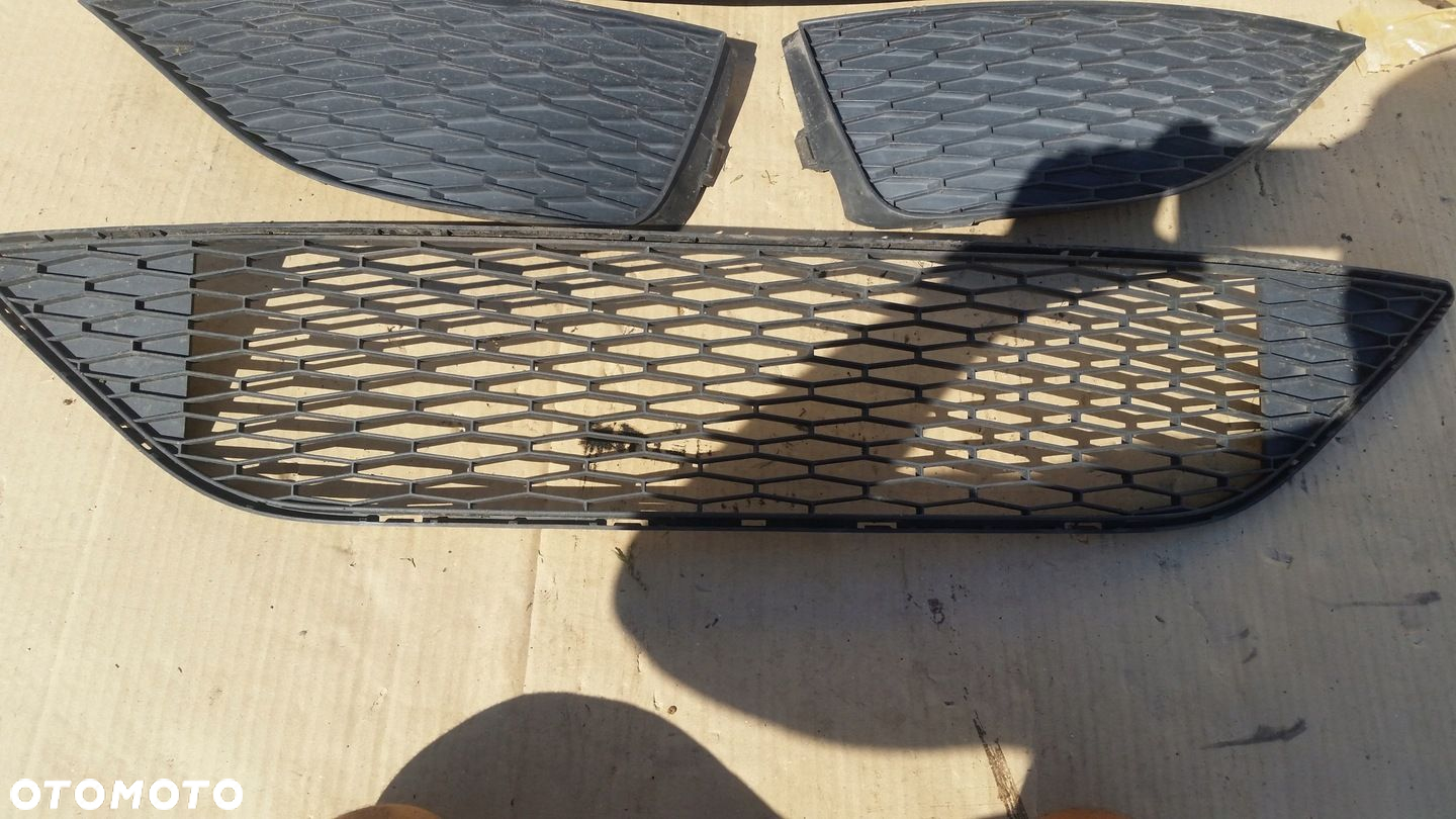 SEAT IBIZA IV 08-12 GRILL ATRAPA KRATKI ZDERZAKA - 2