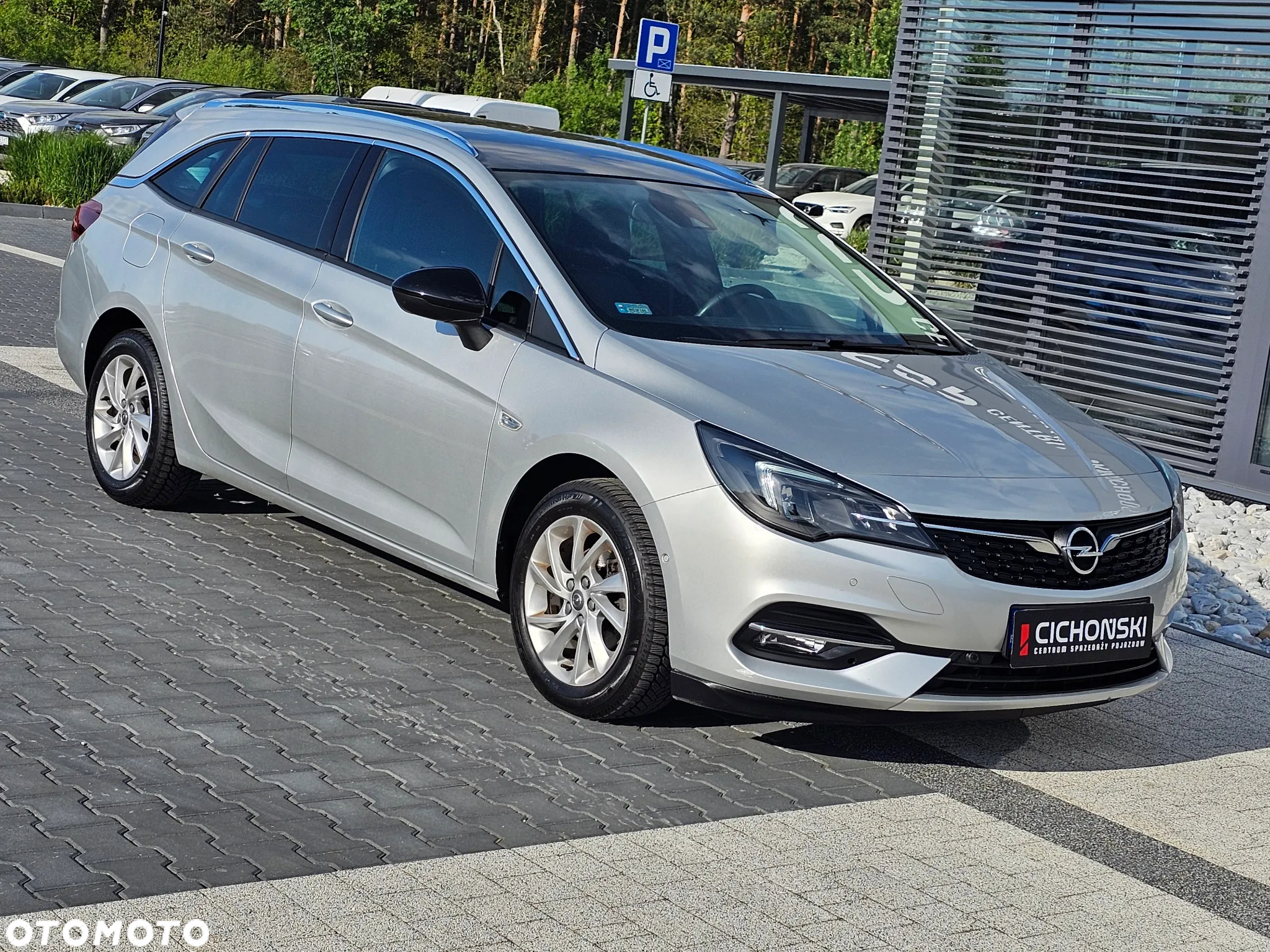 Opel Astra V 1.2 T Elegance S&S - 4