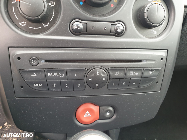 Unitate Radio CD Player Renault Clio 3 2005 - 2014 - 2