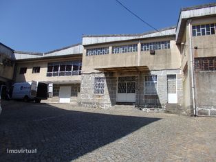 Armazém Industrial Polvoreira - Junto à estrada nacional - Grande imagem: 2/6