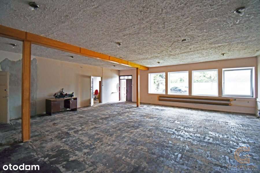 Budynek handlowy z działką w centrum Chełmna !-11