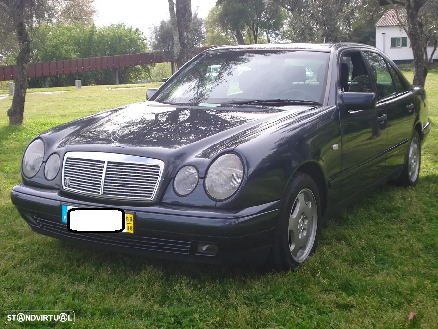 Mercedes-Benz E 200 - 2