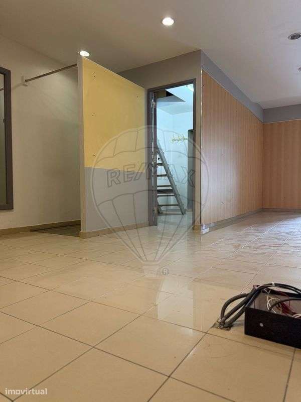 Loja  para arrendamento - Grande imagem: 4/11