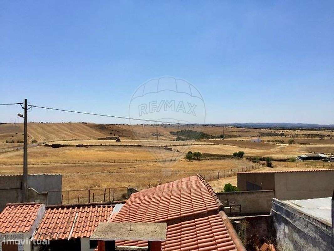 Moradia T2 para venda-20