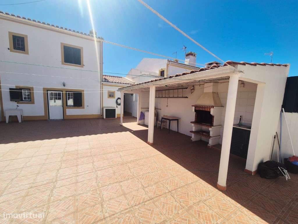 Moradia em Zona central de Milfontes - Grande imagem: 5/31