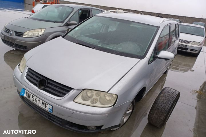 Amortizor spate dreapta Volkswagen VW Touran 1  [din 2003 pana  2006] seria Minivan 2.0 TDI MT (136 - 2