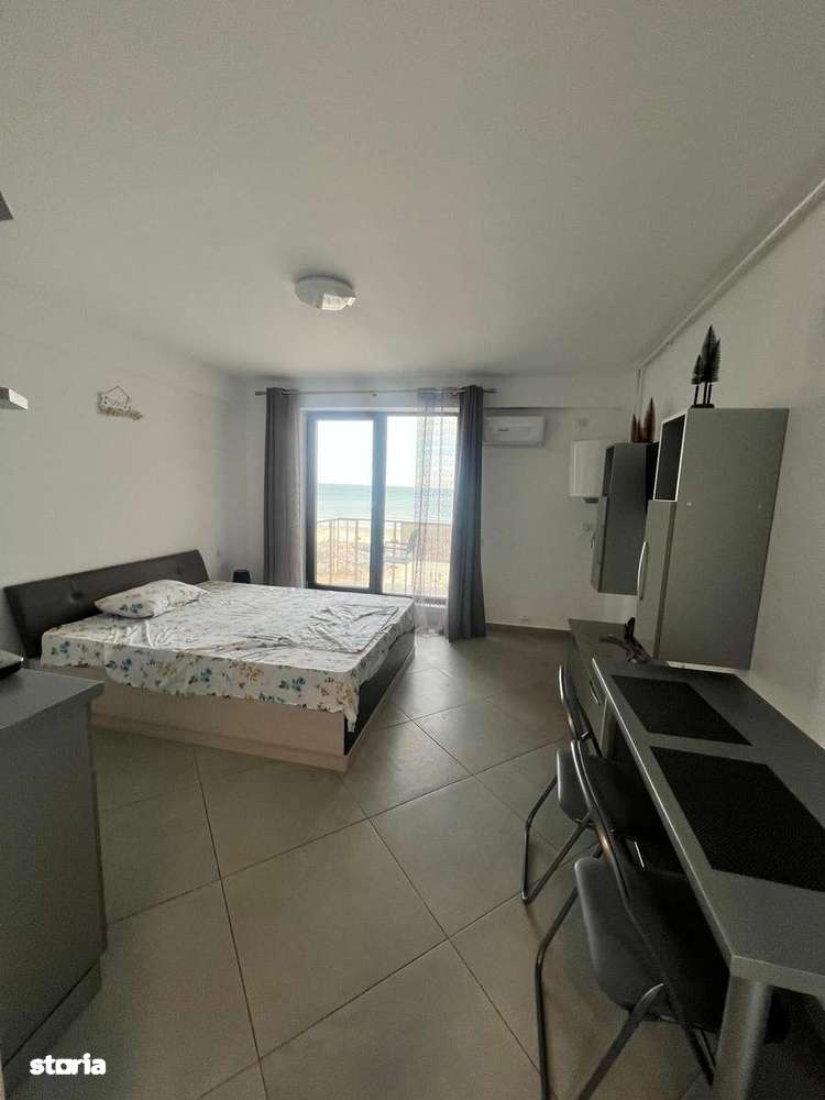 Garsonieră de închiriat prima linie la mare în Mamaia Nord - Imagine principală: 4/9