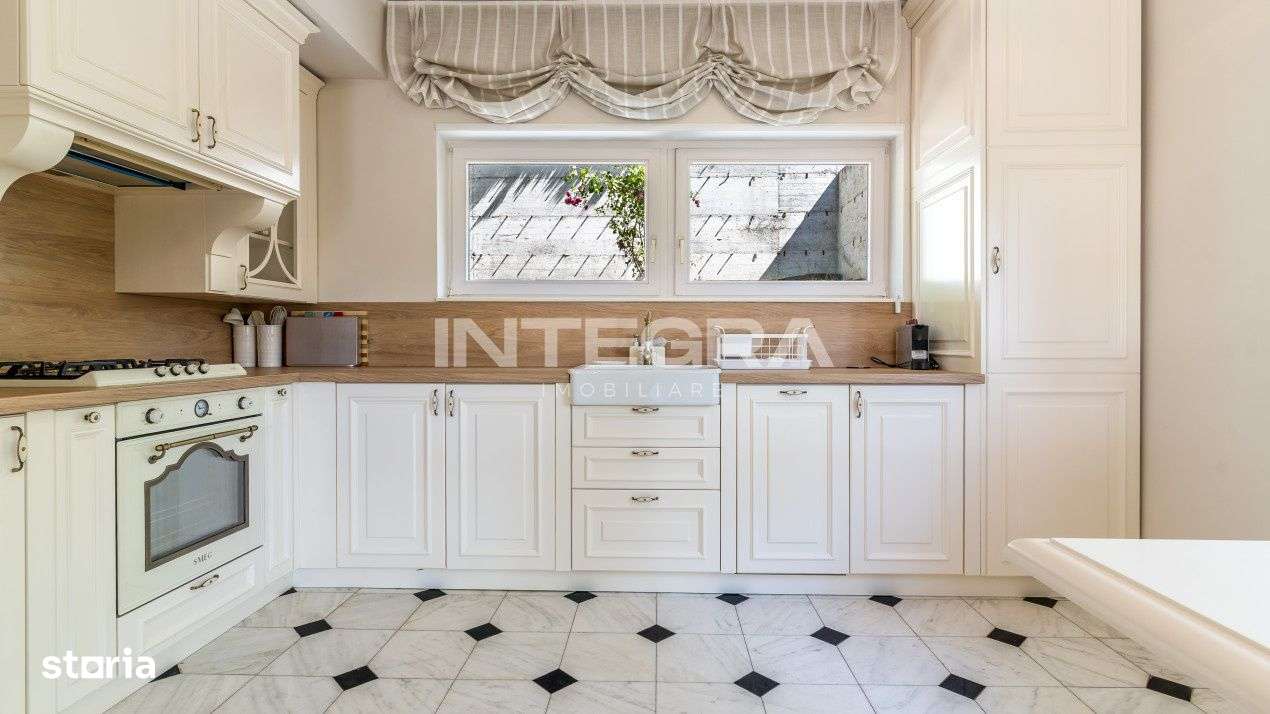 Lux Mediteranean si Priveliste de Poveste, langa Parcul Central din Cl-13