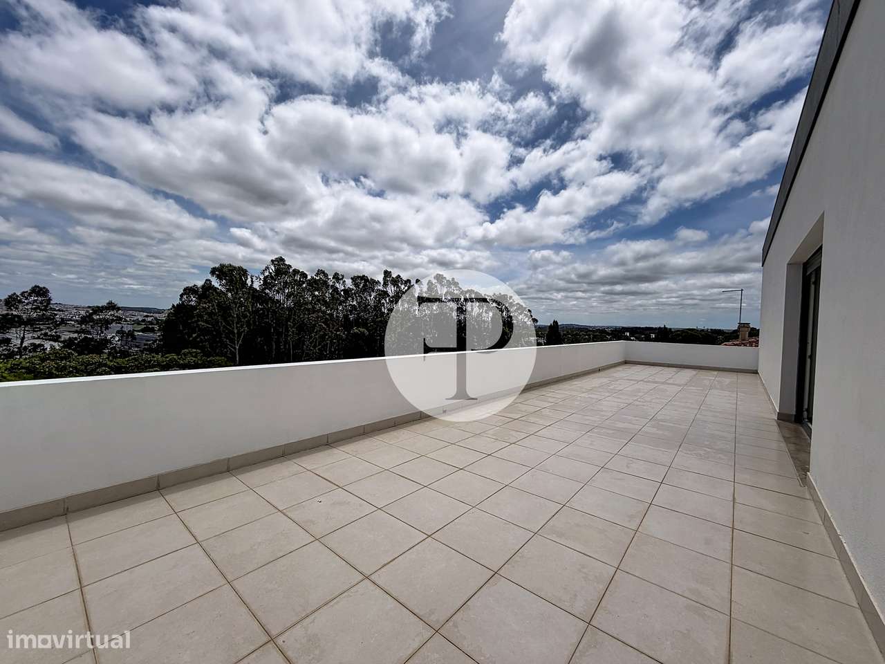 Moradia T4 contemporânea | Piscina e jardim 1.716 m² | Nadadouro-34