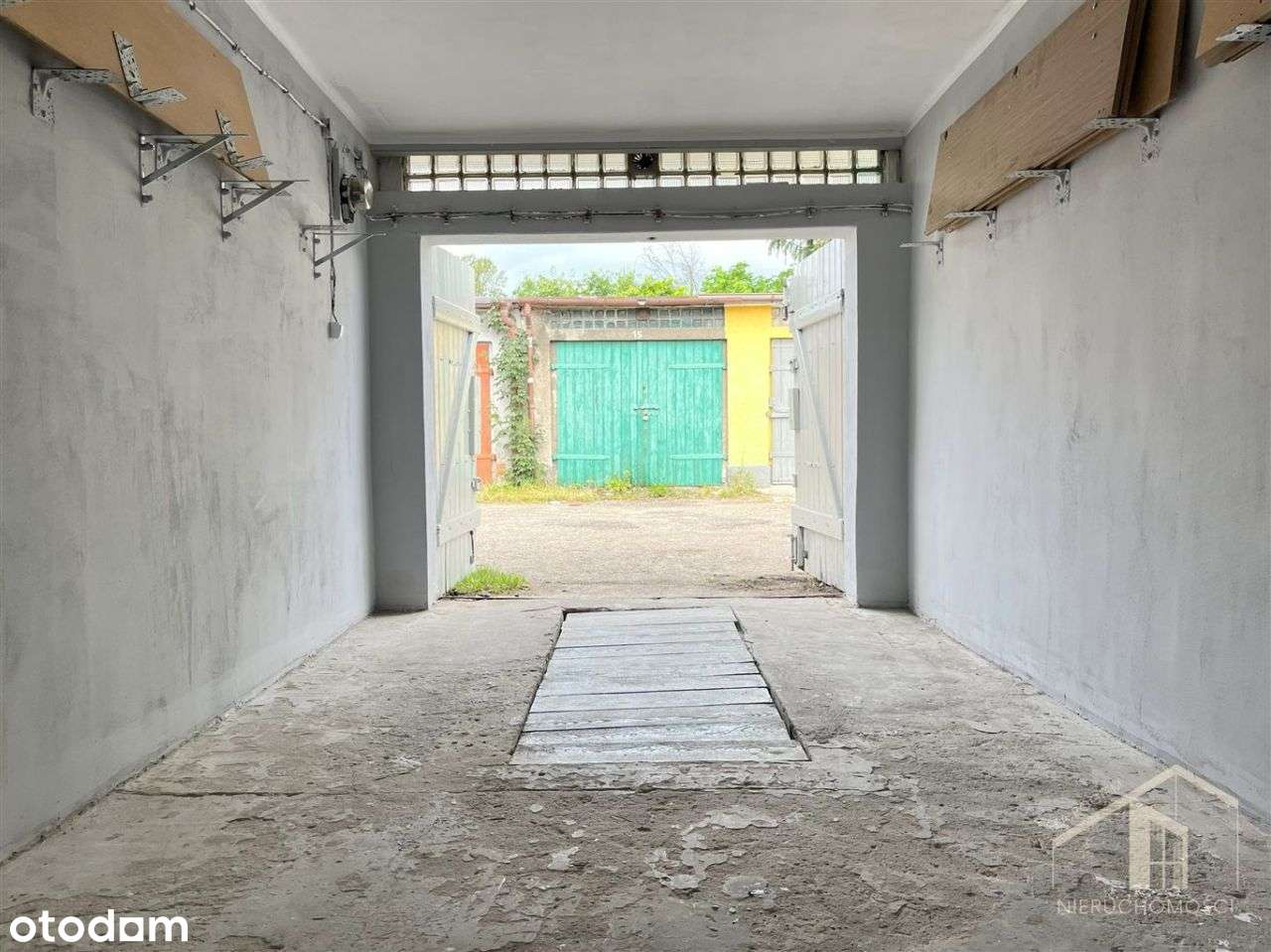 Na sprzedaż Garaż Murowany Z Kanałem, po remoncie-1