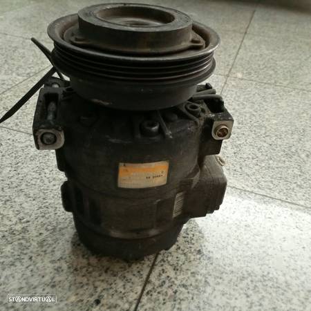 Compressor De Ar Condicionado Volkswagen Passat (3B3) - 3