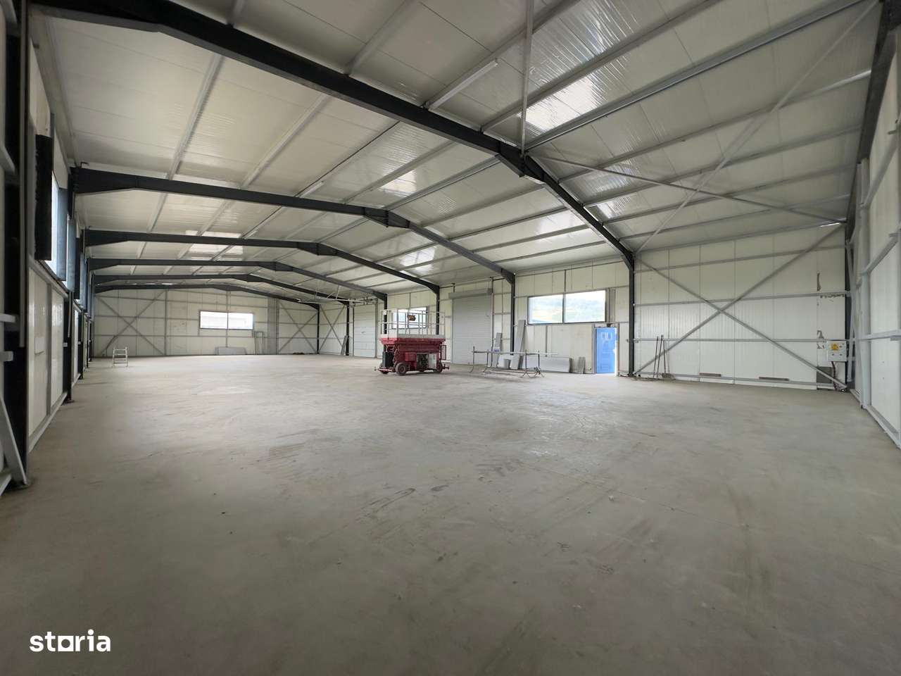 Hala 595mp, aproape de Bariera Tomesti - Imagine principală: 3/10