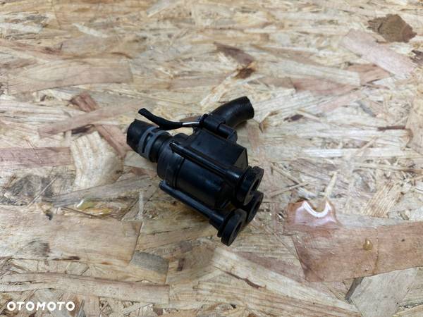 DODATKOWA POMPA WODY AUDI A4 A5 B9 8W 06H121601N - 7