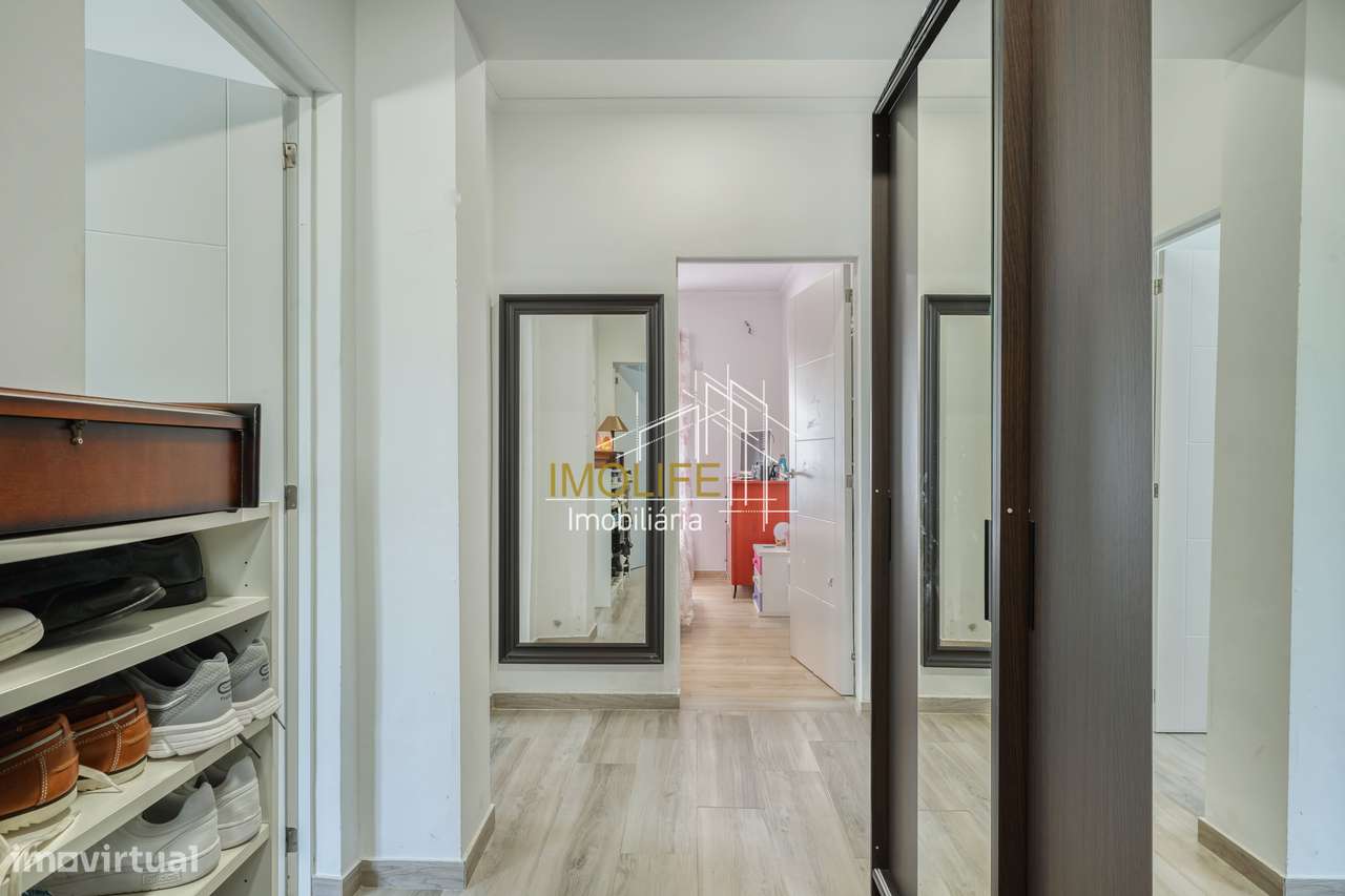 Moradia T4 com Piscina + Moradia T1 - Moita-14