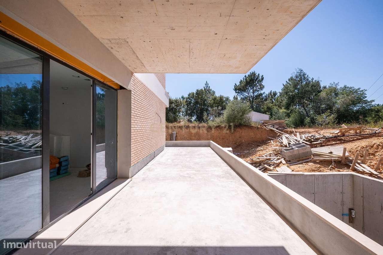 T1 em Construção em Coimbra com Garagem e Terraço-7