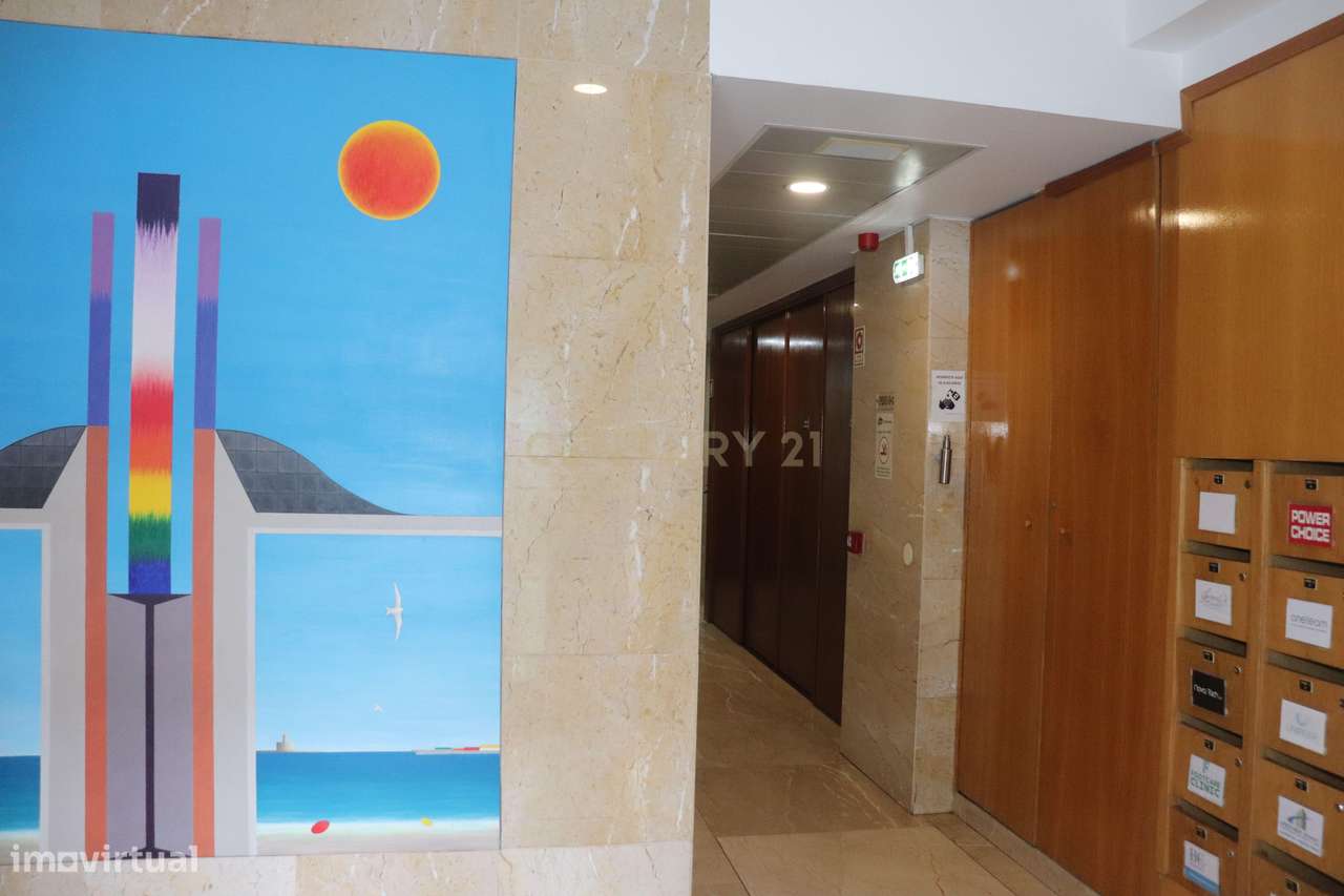 Espaço Comercial em Oeiras com Acessibilidade e Segurança - Grande imagem: 4/8