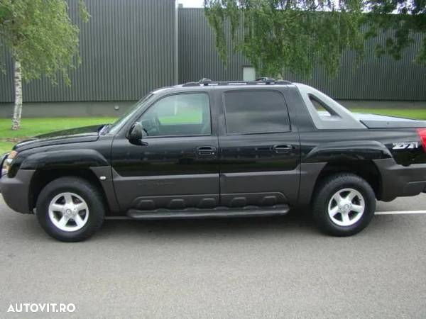 Chevrolet Avalanche - 2