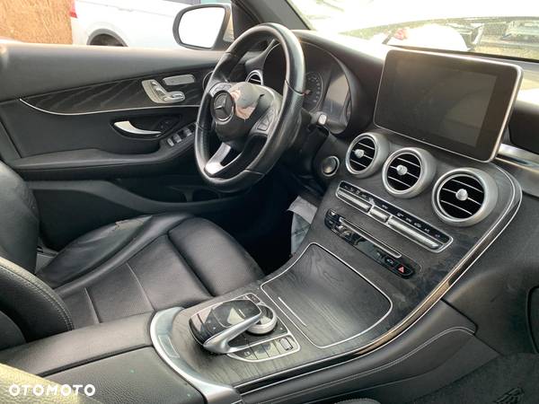 Mercedes-Benz GLC 300 4-Matic - 11