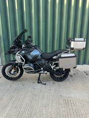 BMW R 1250 GS Adventure TRIPLE BLACK