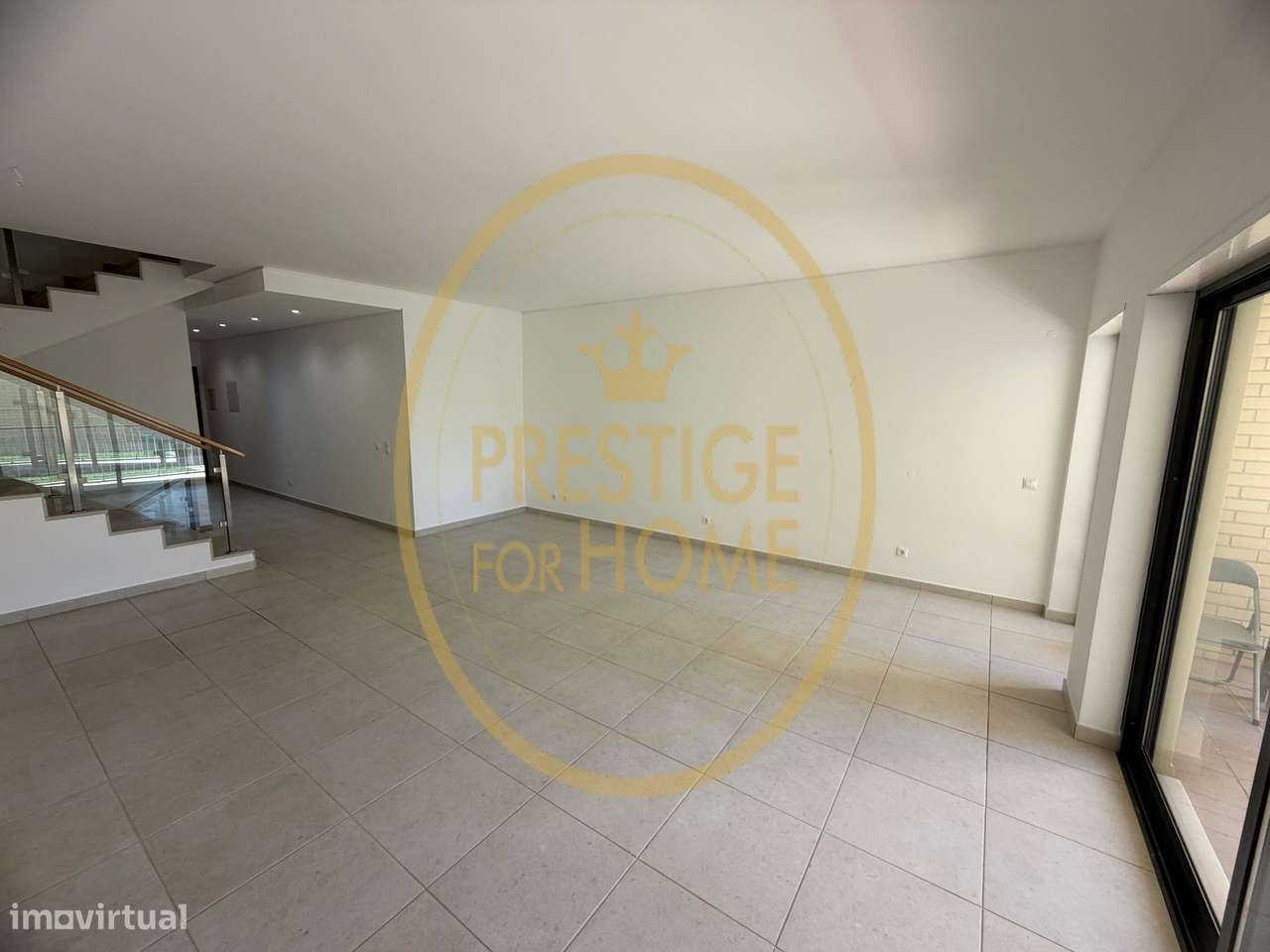 Moradia T5 com Piscina e Garagem Fechada em Condomínio Privado – Boliq-18