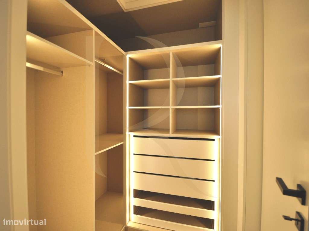 Moradia T3 isolada com piscina, churrasqueira e garagem na Aroeira-26