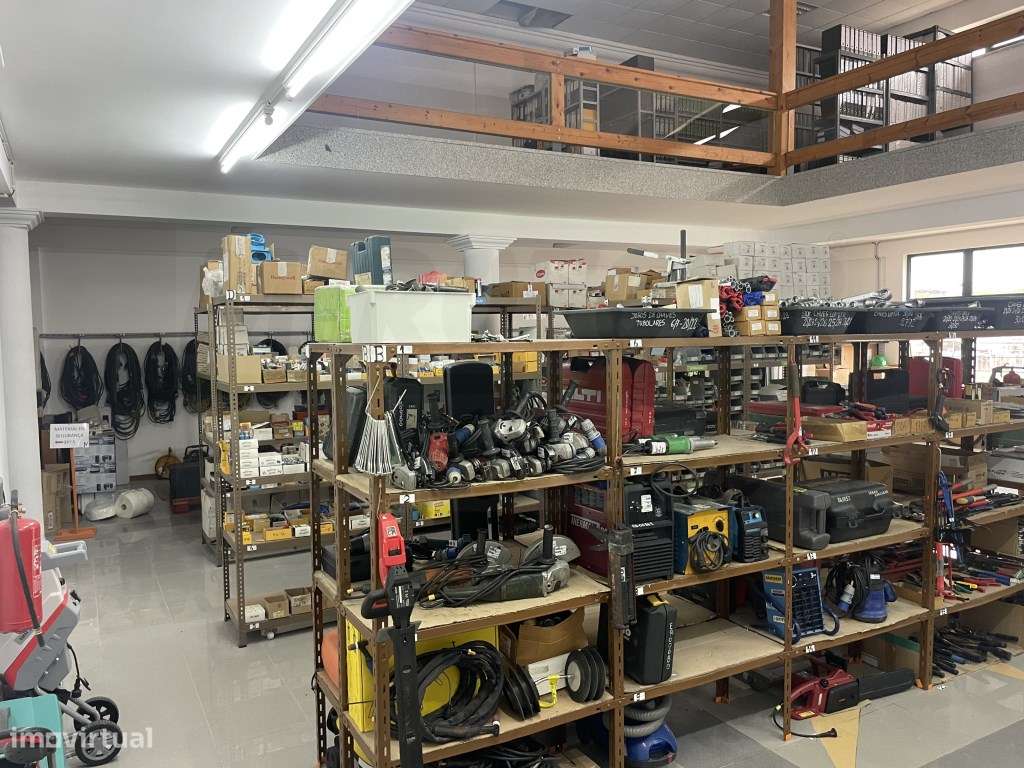 Venda conjunta de imóveis para atividade industrial com edifício e ...-14