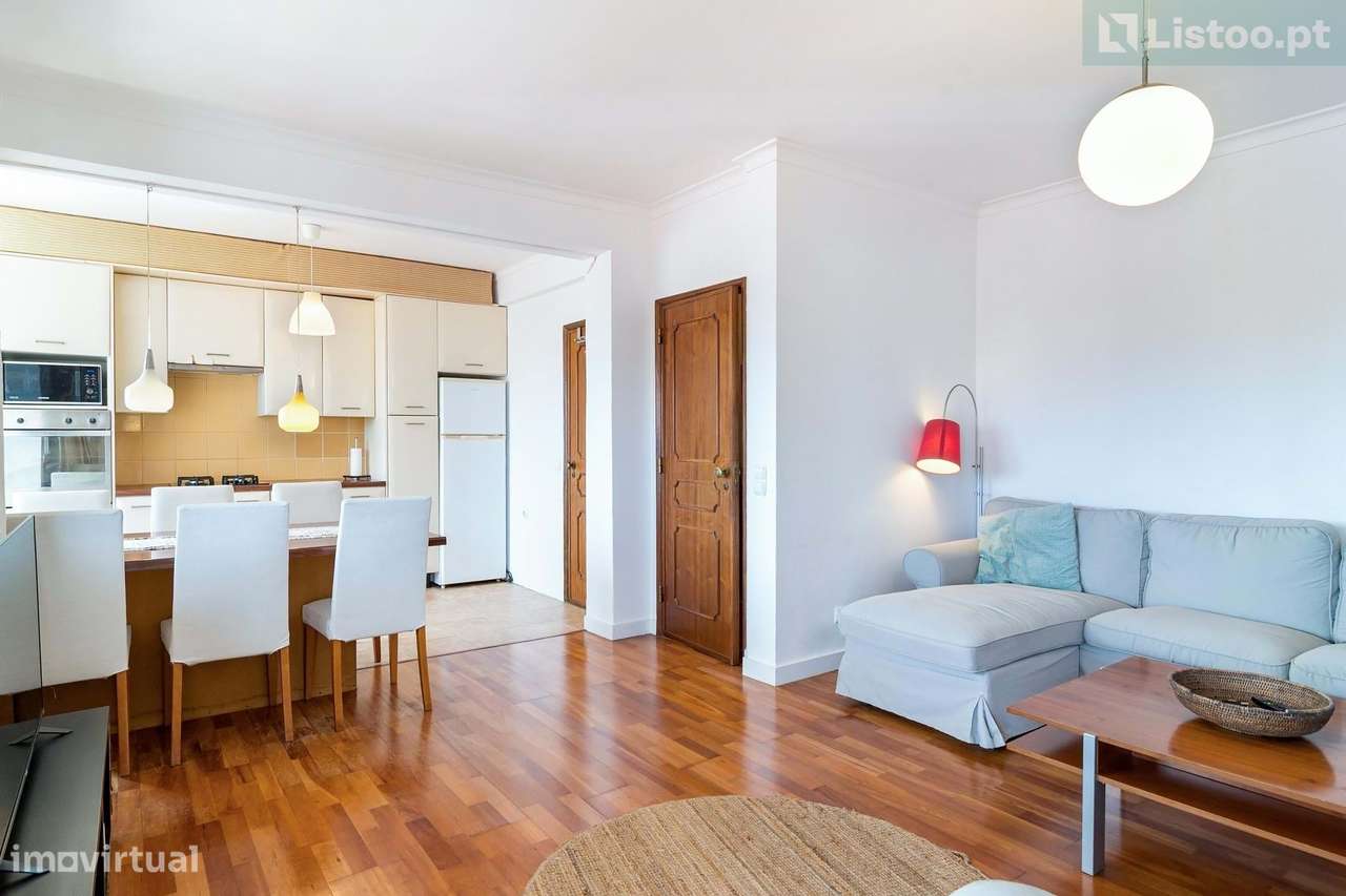 Apartamento T2+T1 com vista mar, no Monte Estoril-7
