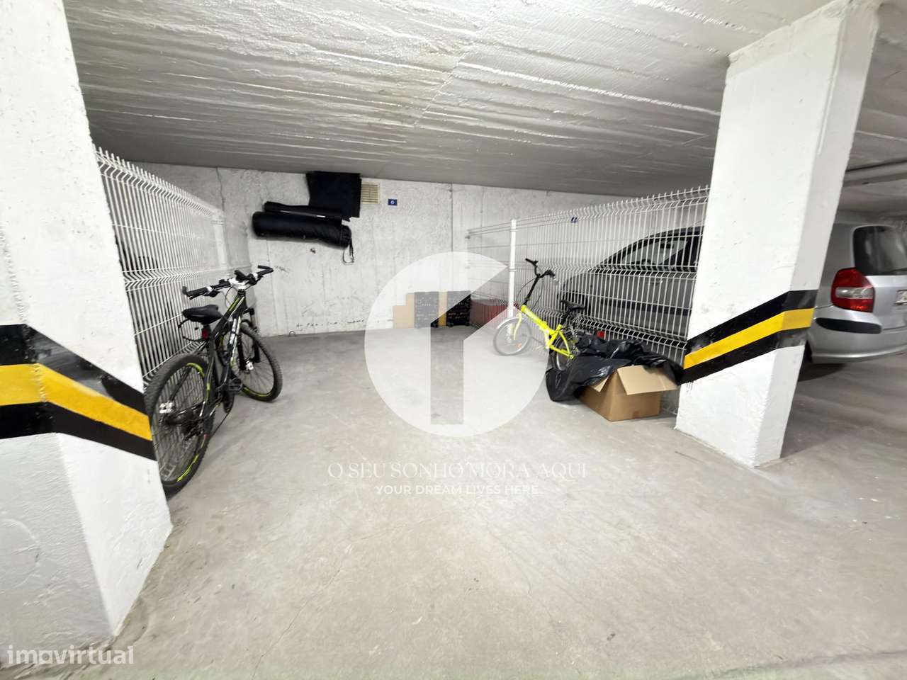 Apartamento T2 com Garagem Box - Olhão-22