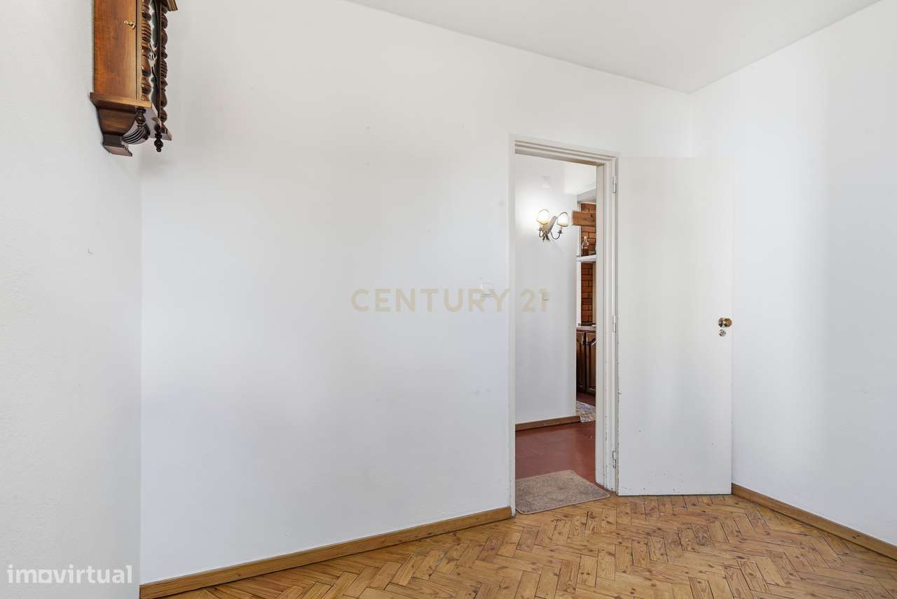 Olivais T4 para venda-7