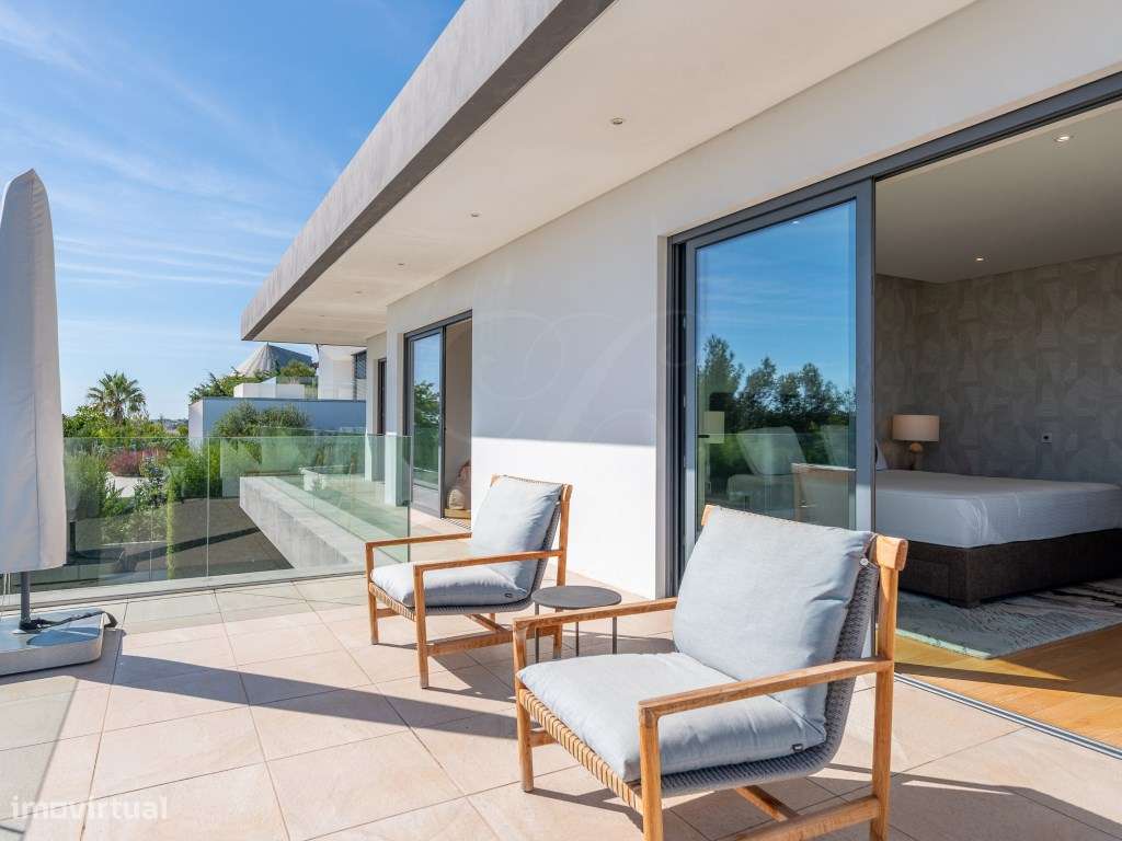 Moradia T8 c/Piscina | Queijas-45