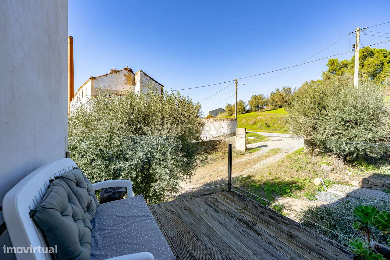 Moradia T5 com Piscina – Um Refúgio de Tranquilidade no Coração do Ale - Grande imagem: 5/6