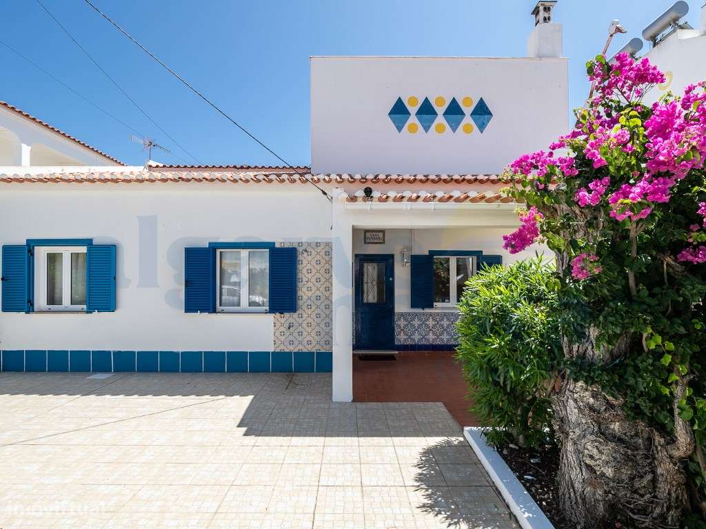 Exclusivo! Moradia T6 com Vista Mar à entrada da Praia - Lota, Mant... - Grande imagem: 5/47