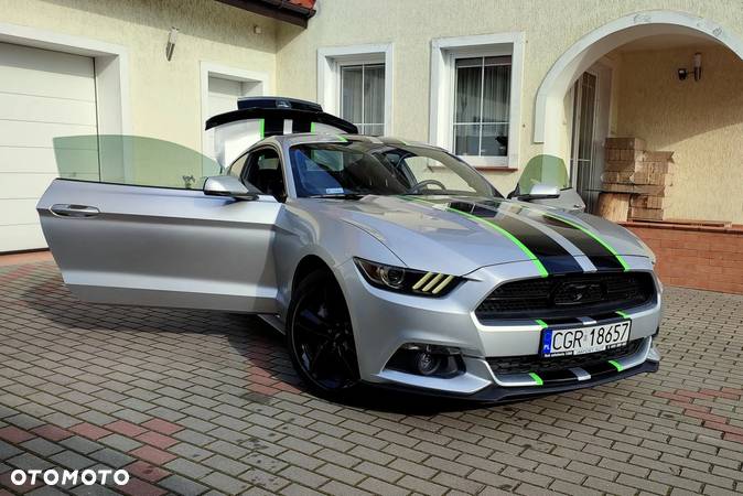 Ford Mustang 2.3 EcoBoost - 16