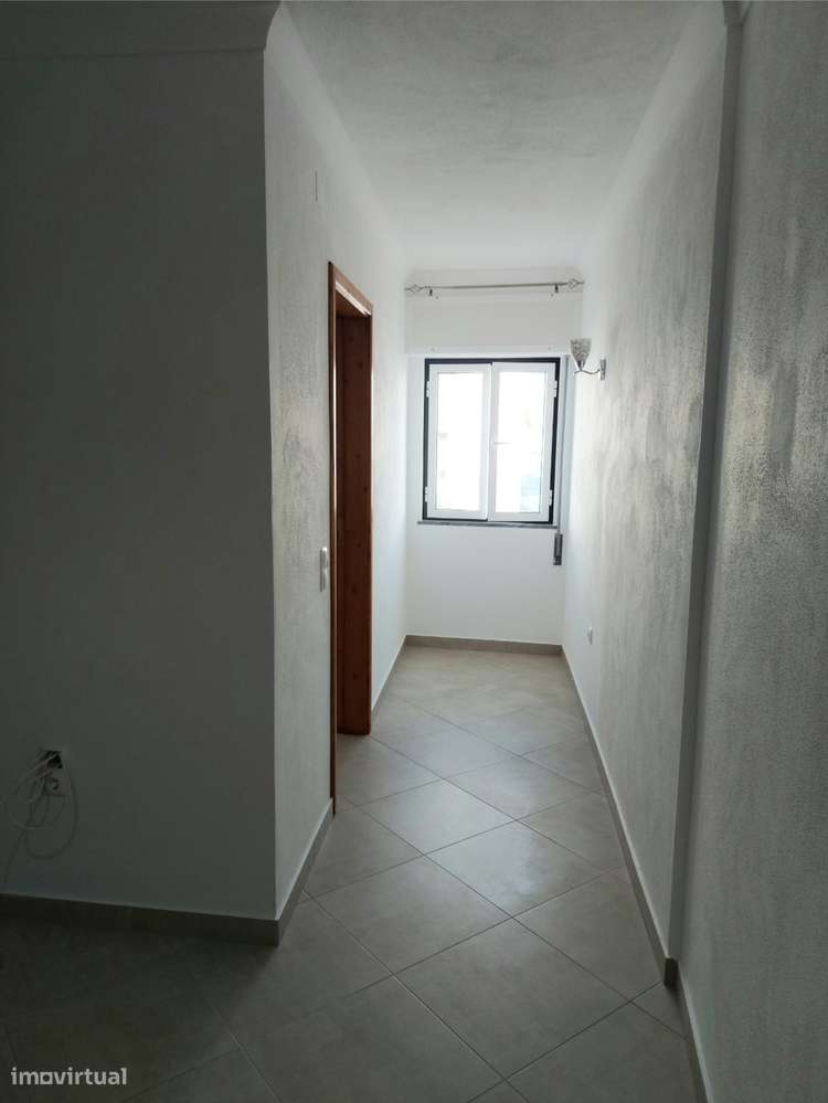 Moradia Geminada T1 + 1 - Vila de Frades-13