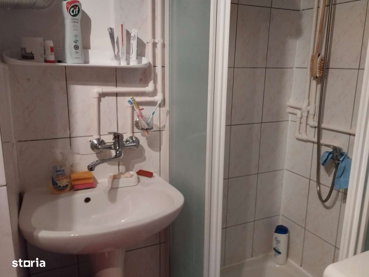 Casa 3 camere,100 mp, 565mp teren,1 baie,1 garaj 0% comision - Imagine principală: 5/14