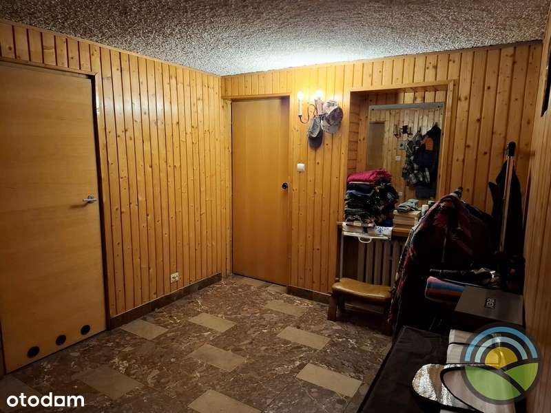 Dom dwurodzinny ( 2 odrębne mieszkania ) na działce 330 m2-5