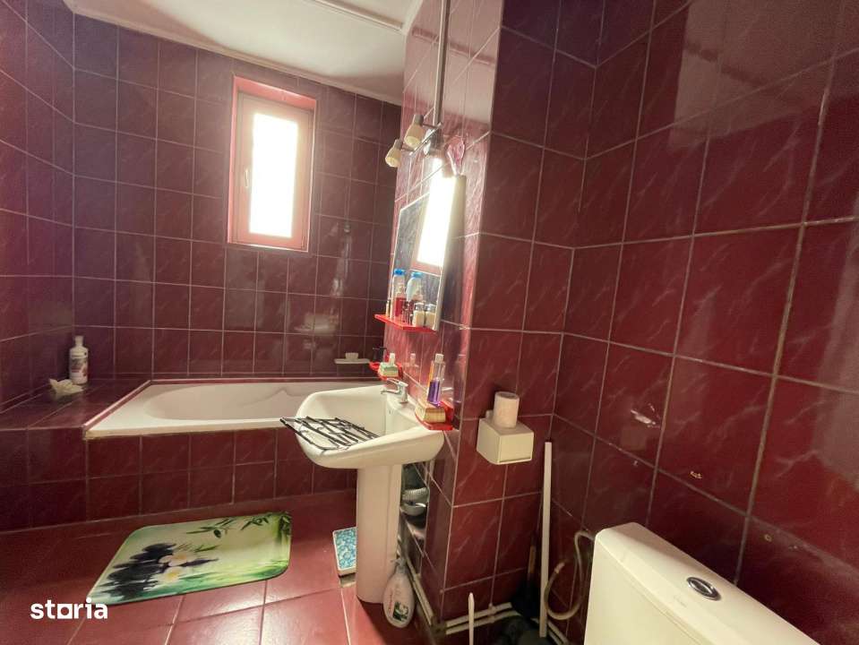 Casa, 400mp, 350 mp curte, centrala proprie, aeroport, Otopeni-4