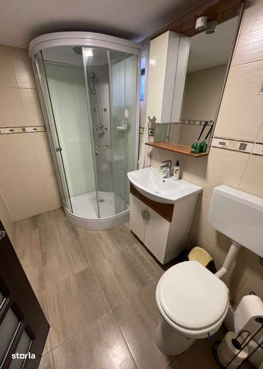 Casa spatioasa, complet mobilata, cu teren generos – Floresti, Praho-15