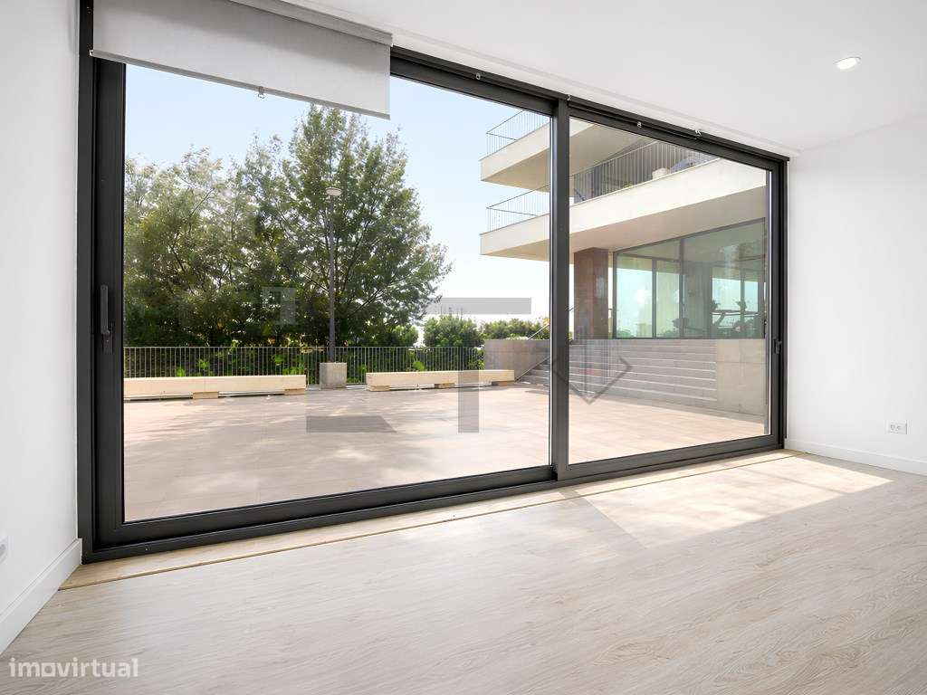 Fantástica Loja com Rendimento Garantido na Avenida David Mourão Fe... - Grande imagem: 4/14