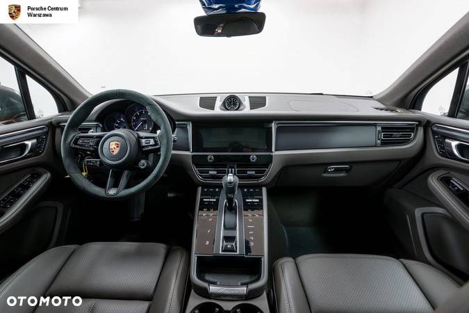 Porsche Macan T - 11