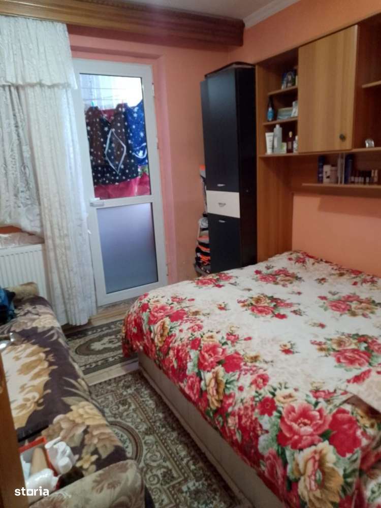 De Vanzare Apartament cu 4 camere zona Obor - Imagine principală: 2/10