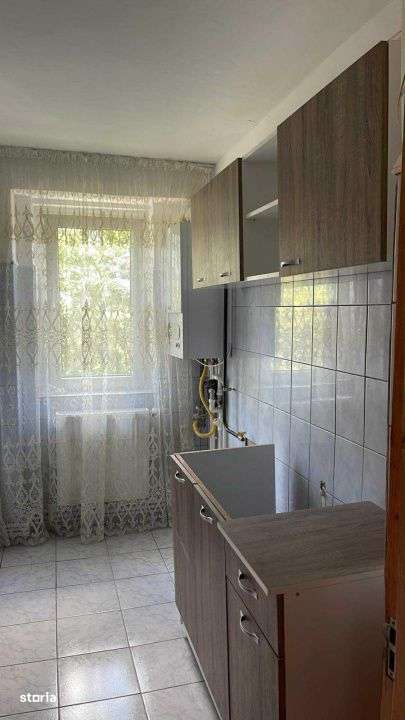 Apartament 2 camere confort 2, zona Viziru 3, etaj 6/10. - Imagine principală: 4/7