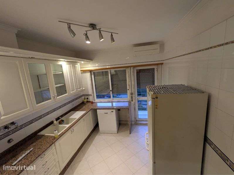 Magnífico T2 com Vista Deslumbrante  – Vale Mourão - Grande imagem: 5/12