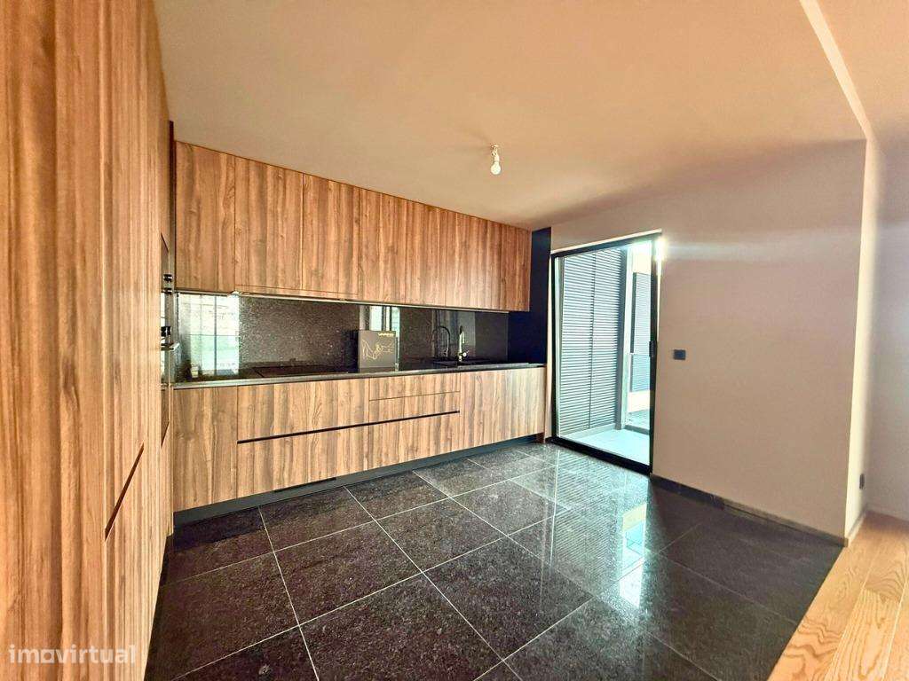 Apartamento T3 de Luxo no Varino 07 com Vista Mar – Funchal-8