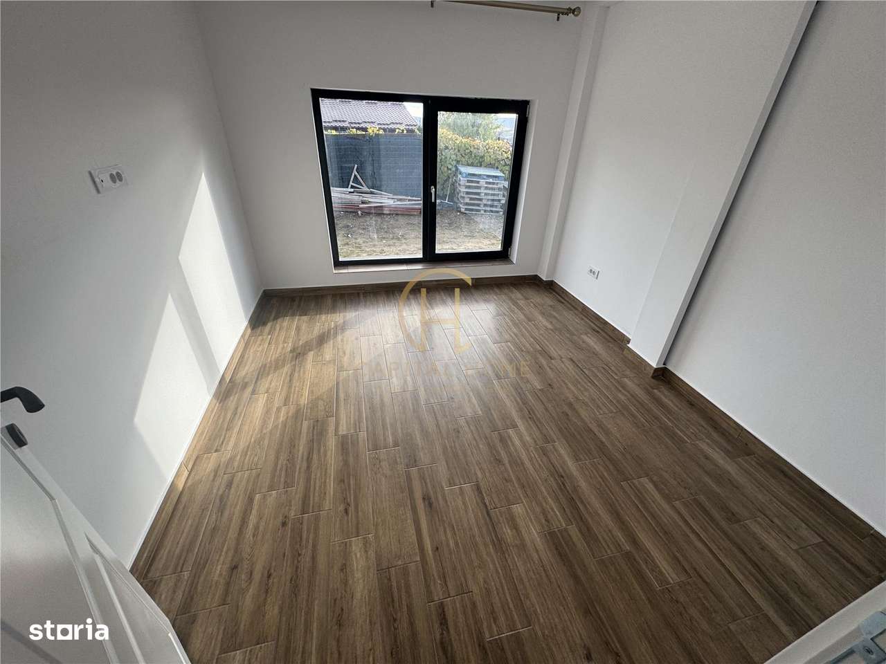 Vila single, arhitectura moderna, 1500 mp teren, beci-16