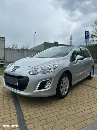 Peugeot 308 SW e-HDi FAP 115 Stop&Start EGS6 Business Line Niveau 2 - 2