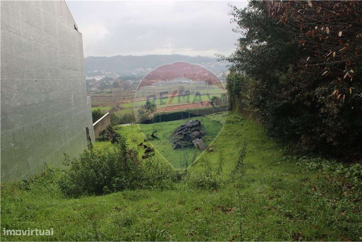 Terreno T3 para venda - Grande imagem: 2/17