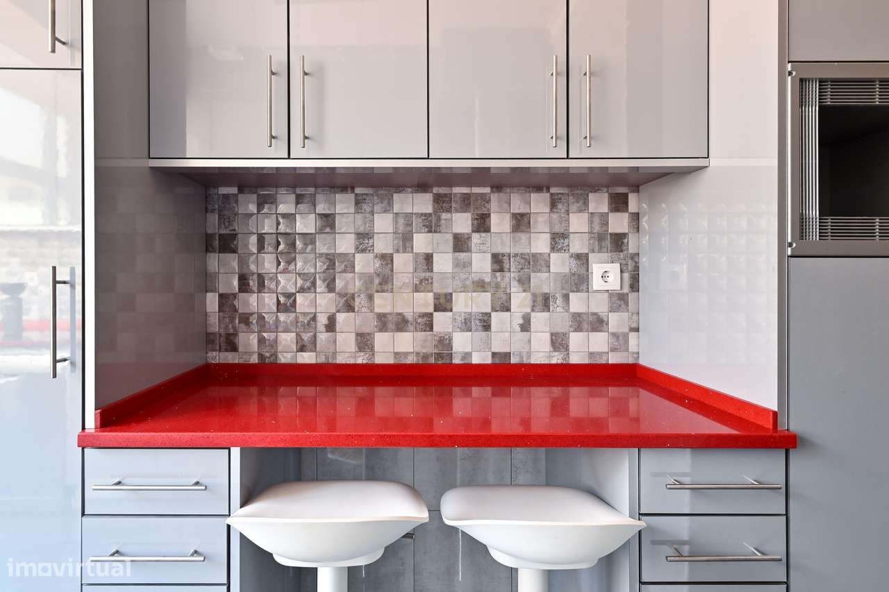 Apartamento T2 para venda em Mem Martins-15
