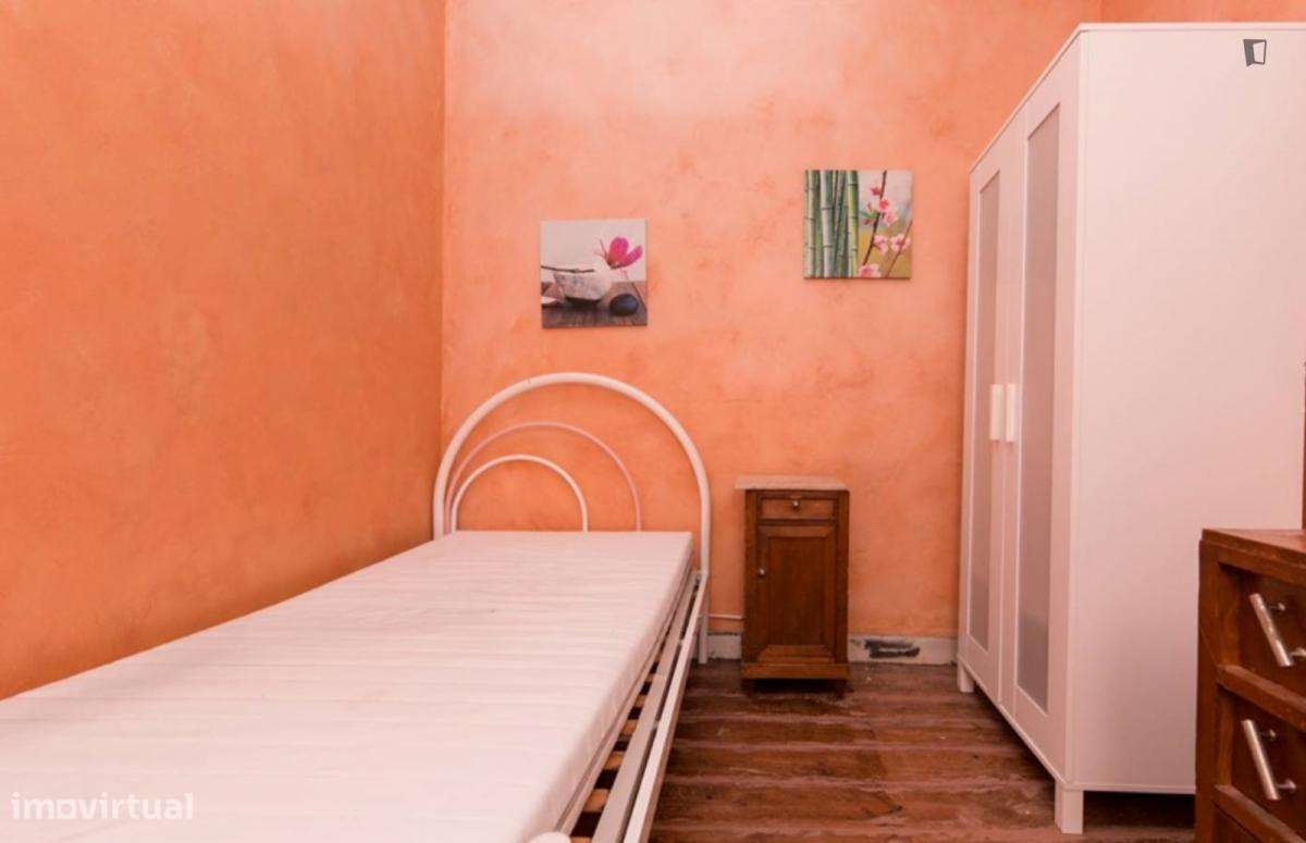 Quarto - localizado em Saldanha Lisbon - Grande imagem: 2/10