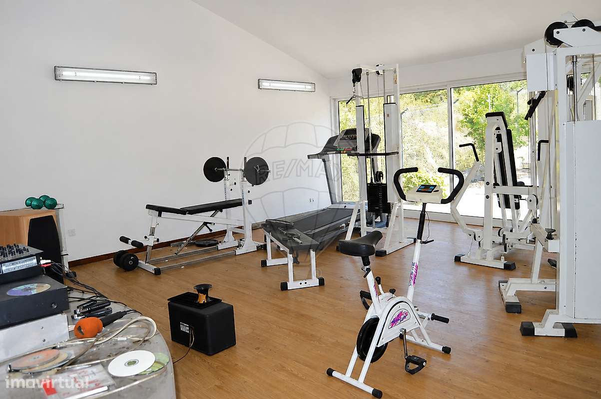 Moradia T4 para venda-28